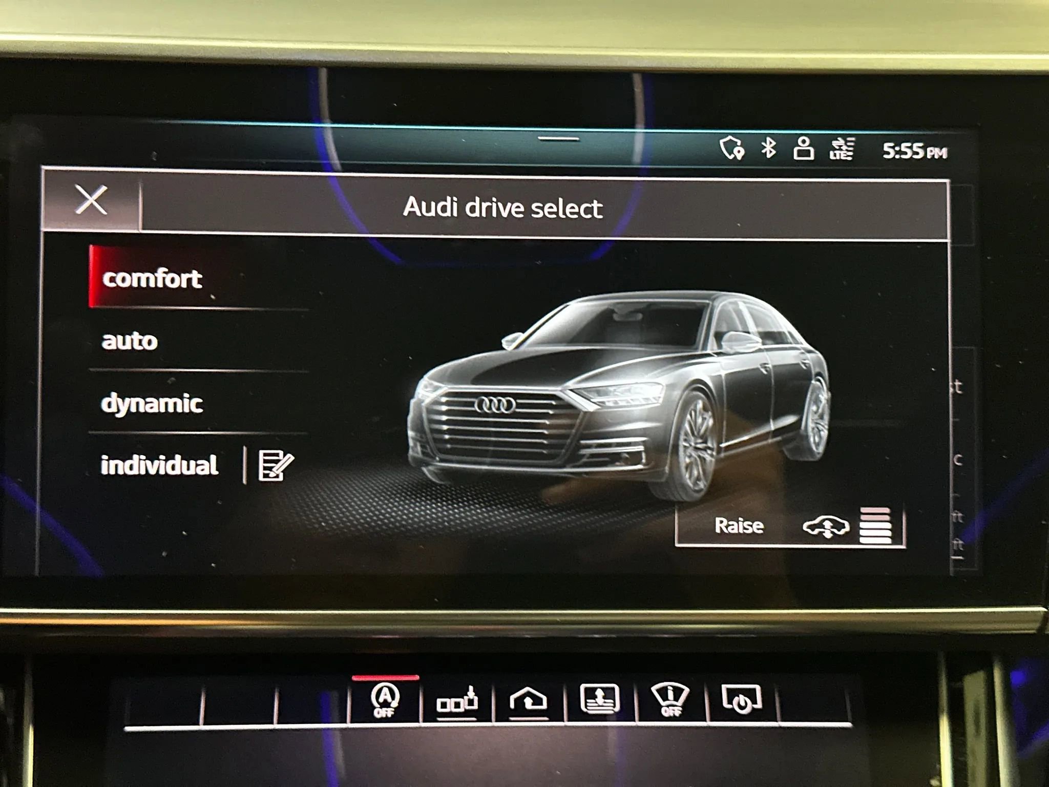 Used 2020 Audi A8 L 4.0T image 46