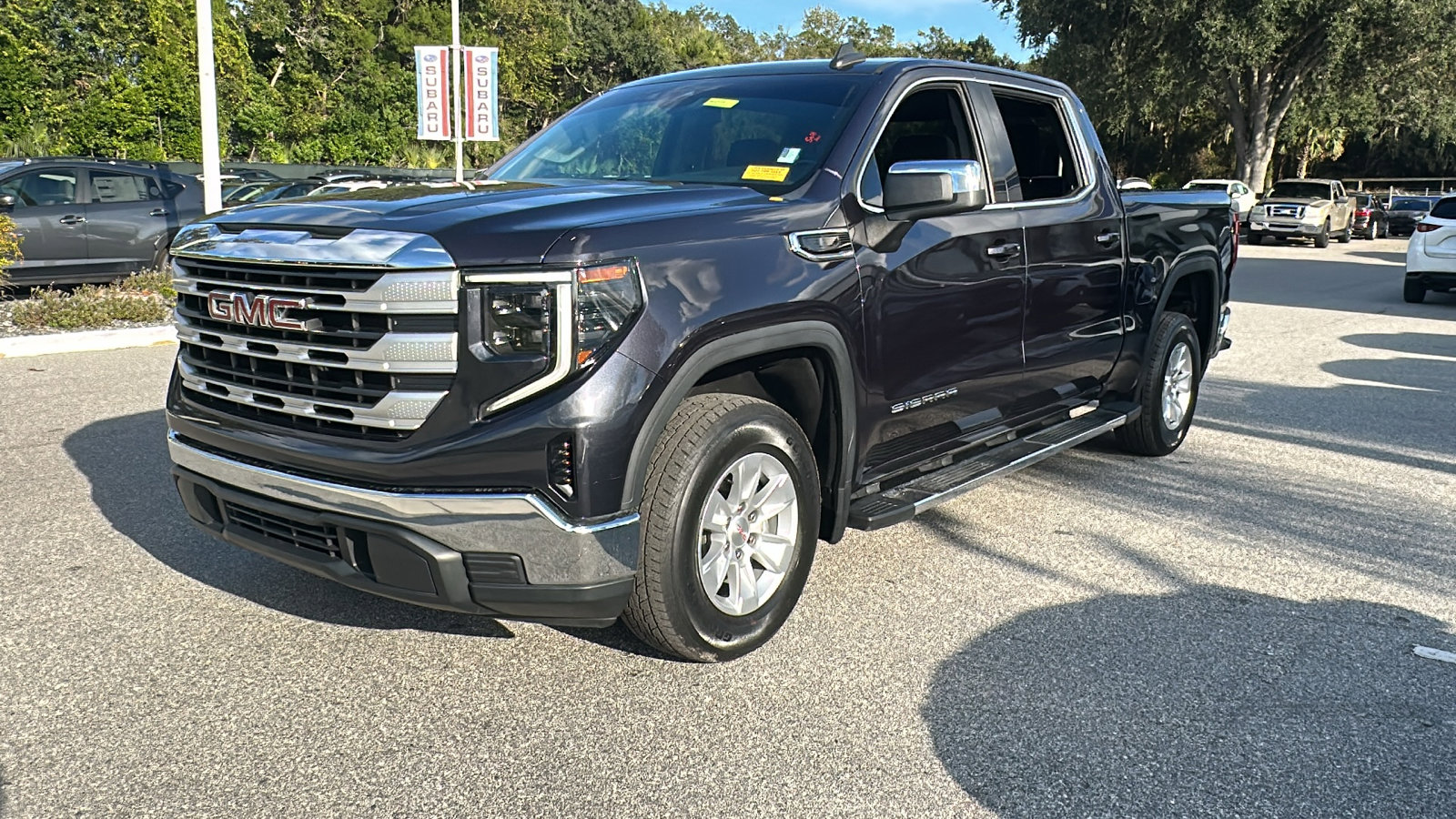 Used 2022 GMC Sierra 1500 SLE image 3