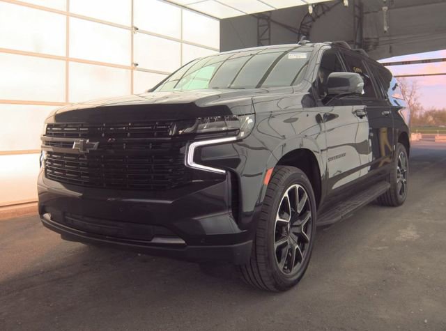 Used 2023 Chevrolet Suburban RST w/ Luxury Package AWD/4WD image 5
