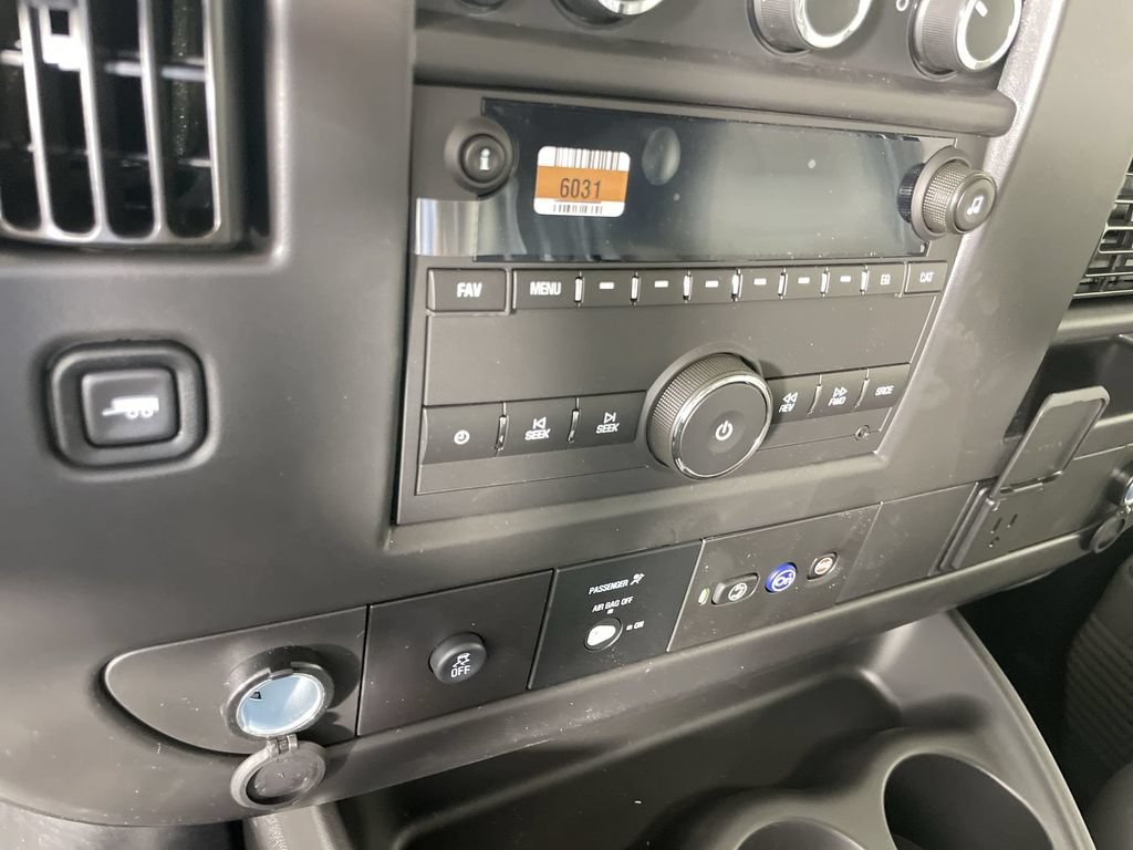 New 2025 GMC Savana 2500 Extended w/ Driver Convenience Package RWD image 17
