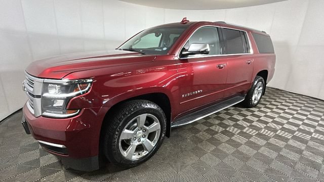Used 2017 Chevrolet Suburban Premier AWD/4WD image 6
