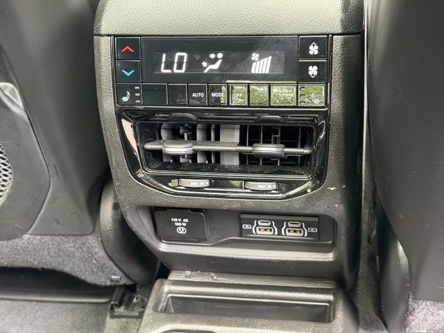 Used 2021 Jeep Grand Cherokee L Limited AWD/4WD image 15