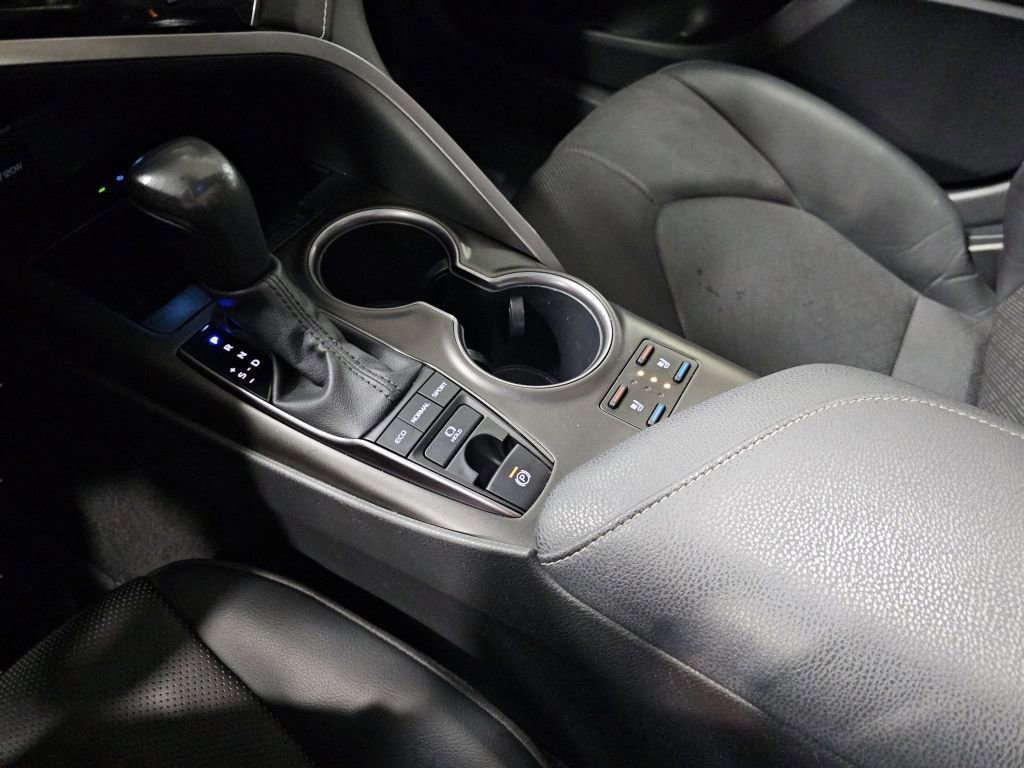 Used 2023 Toyota Camry XSE w/ Navigation Package image 36