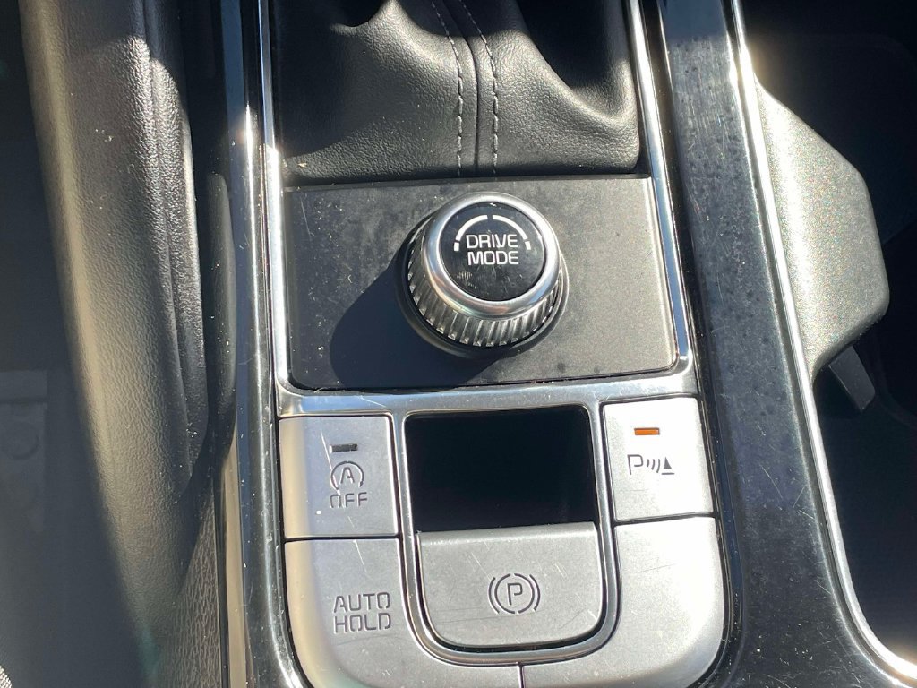 Used 2025 Kia Telluride S FWD image 32