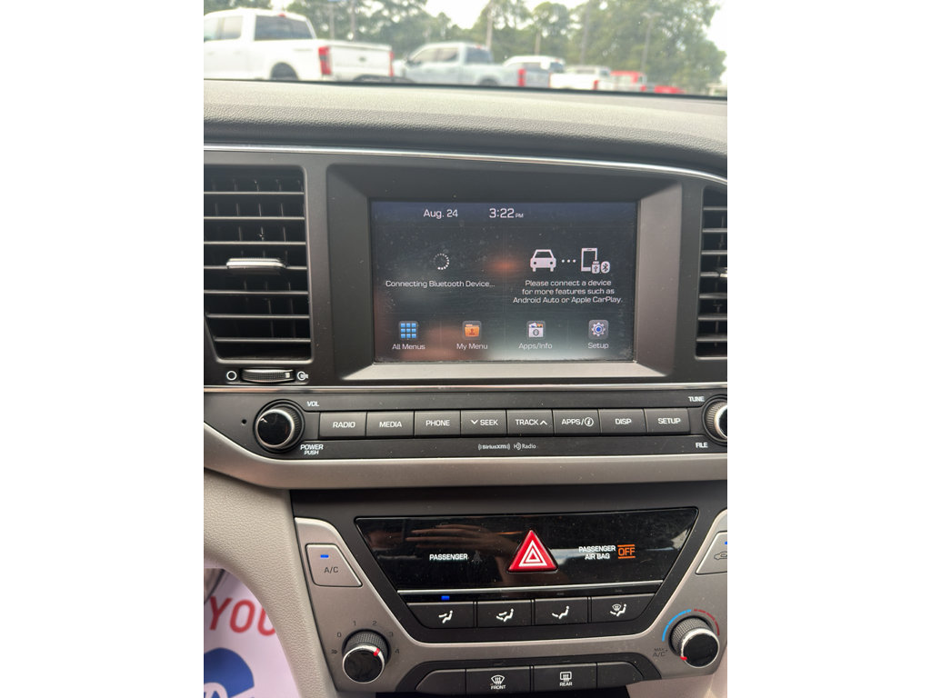 Used 2018 Hyundai Elantra SEL FWD image 16