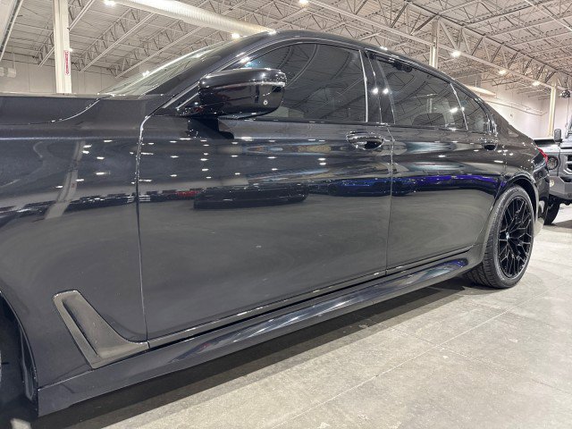 Used 2016 BMW 750i RWD image 26