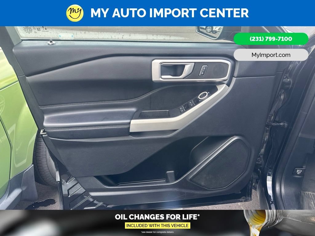 Used 2021 Ford Explorer XLT w/ Equipment Group 202A AWD/4WD image 7