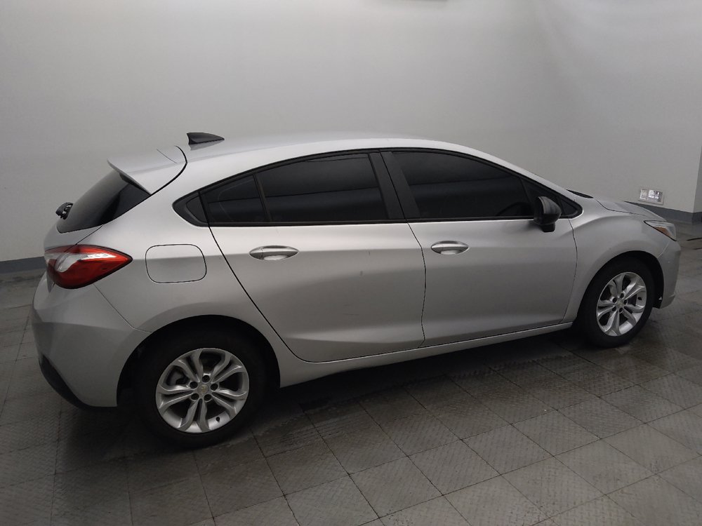 Used 2019 Chevrolet Cruze LS w/ LS Convenience Package FWD image 10