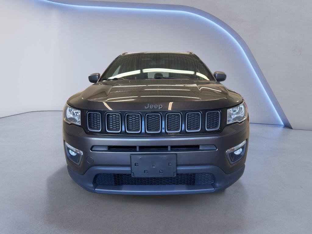 Used 2021 Jeep Compass Latitude w/ Sun and Sound Group AWD/4WD image 2