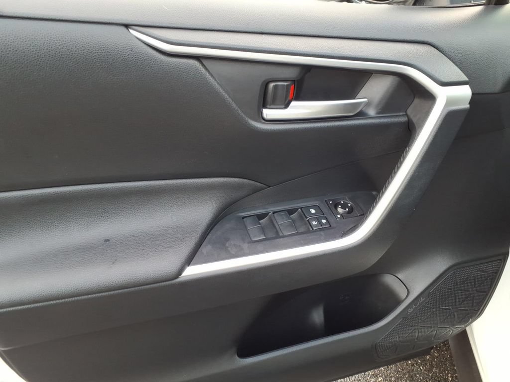 Used 2019 Toyota RAV4 XLE w/ All Weather Liner Package AWD/4WD image 13