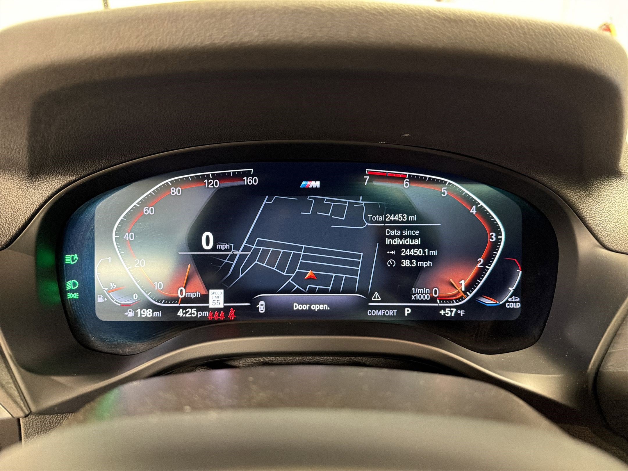 Certified 2024 BMW X4 xDrive30i w/ Premium Package image 17