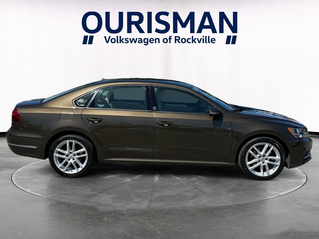 Used 2019 Volkswagen Passat 2.0T Wolfsburg FWD image 7
