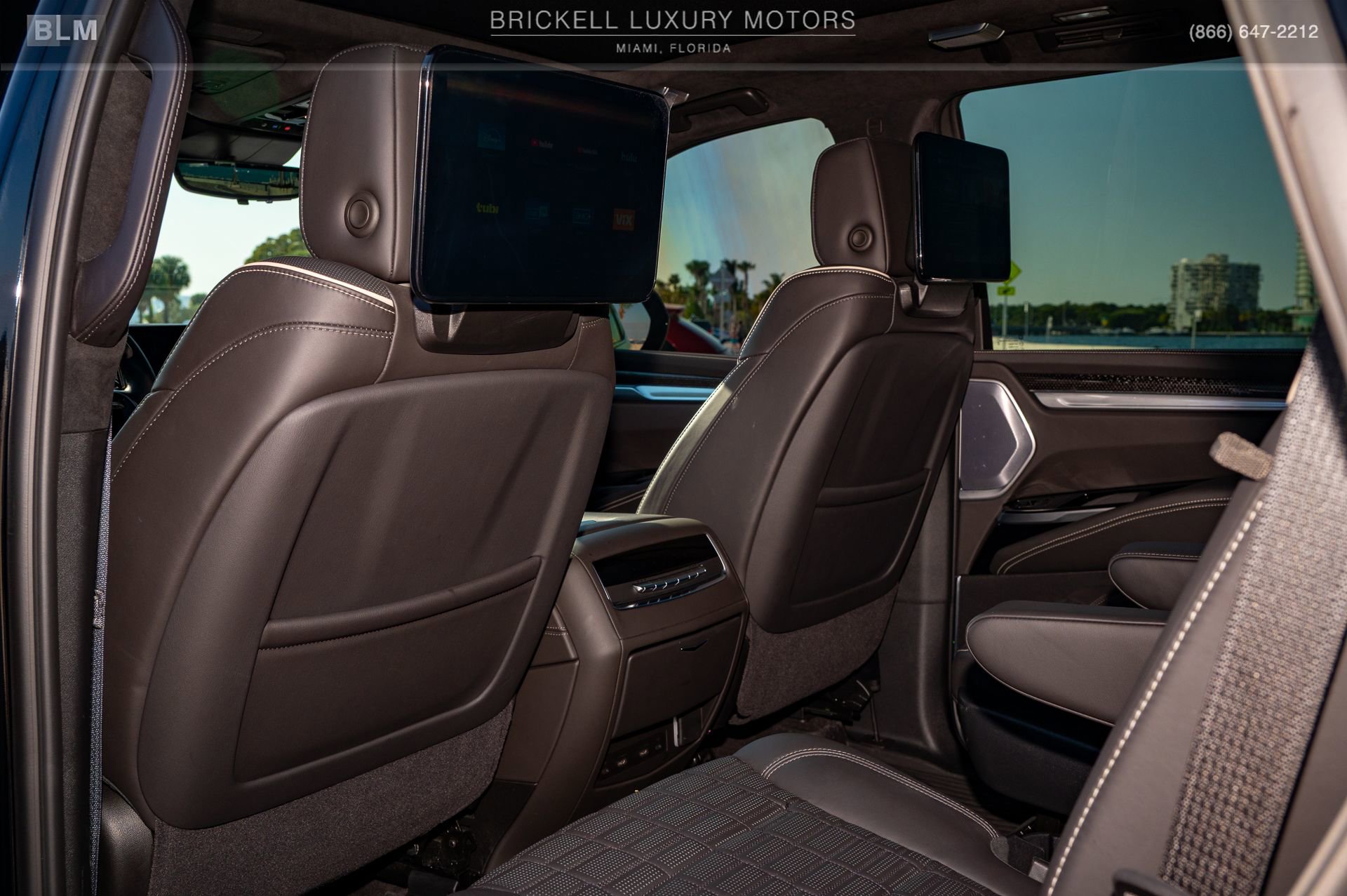 Used 2025 Cadillac Escalade V image 23