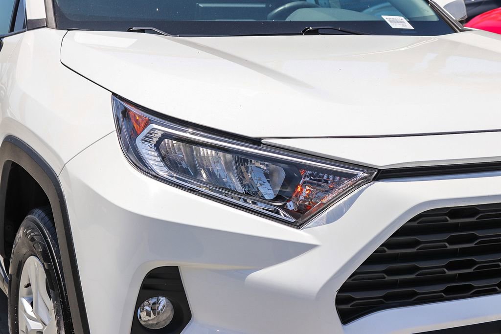 Used 2021 Toyota RAV4 XLE w/ Carpet Mat Package (TMS) FWD image 10