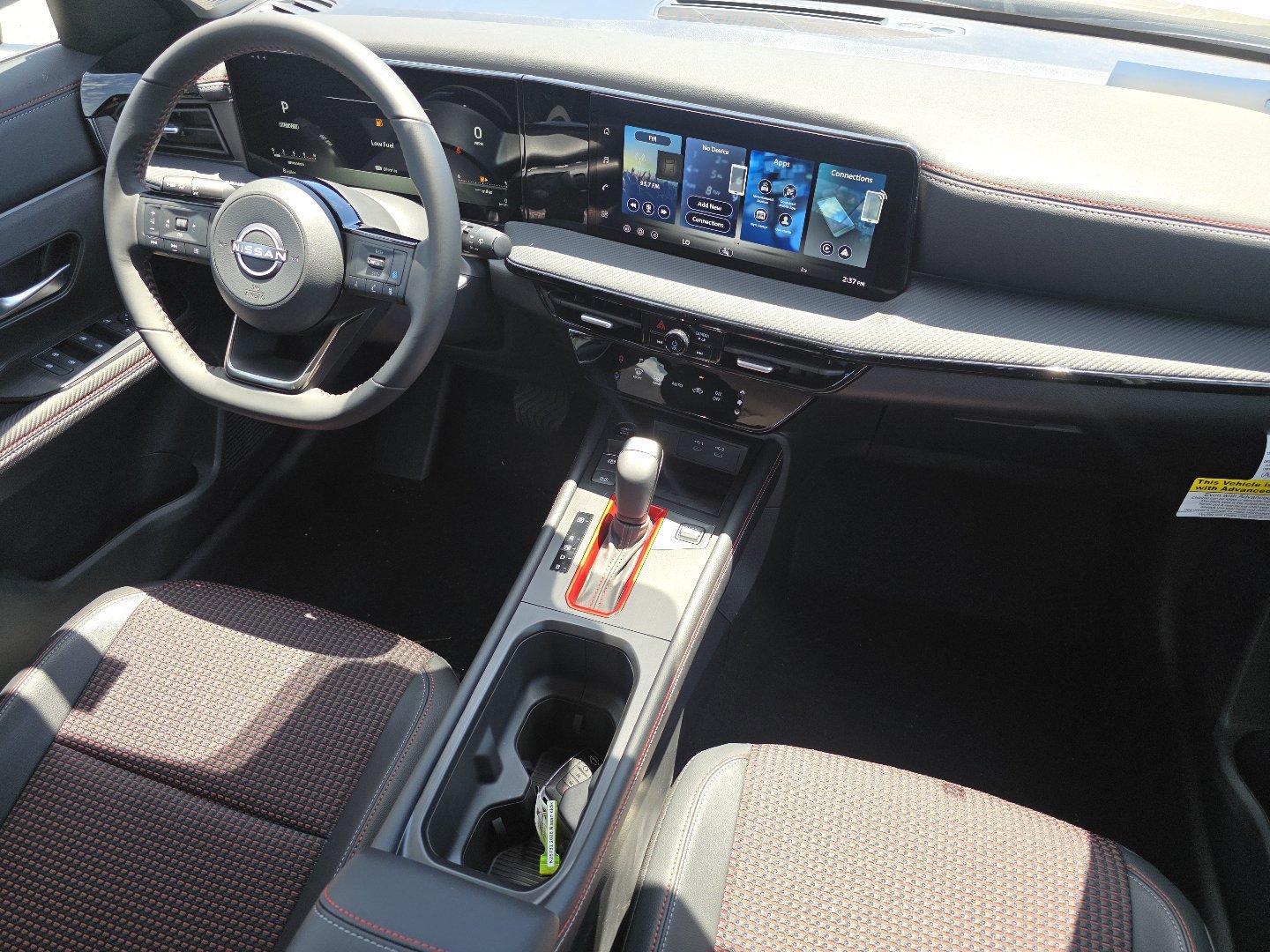New 2026 Nissan Kicks SR AWD/4WD image 25