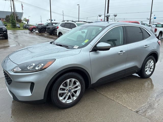 Used 2021 Ford Escape SE w/ Cold Weather Package FWD image 3