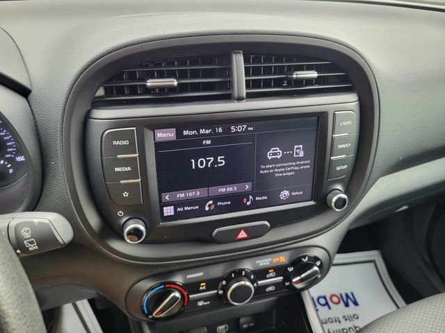 Used 2022 Kia Soul LX w/ Technology Package image 16
