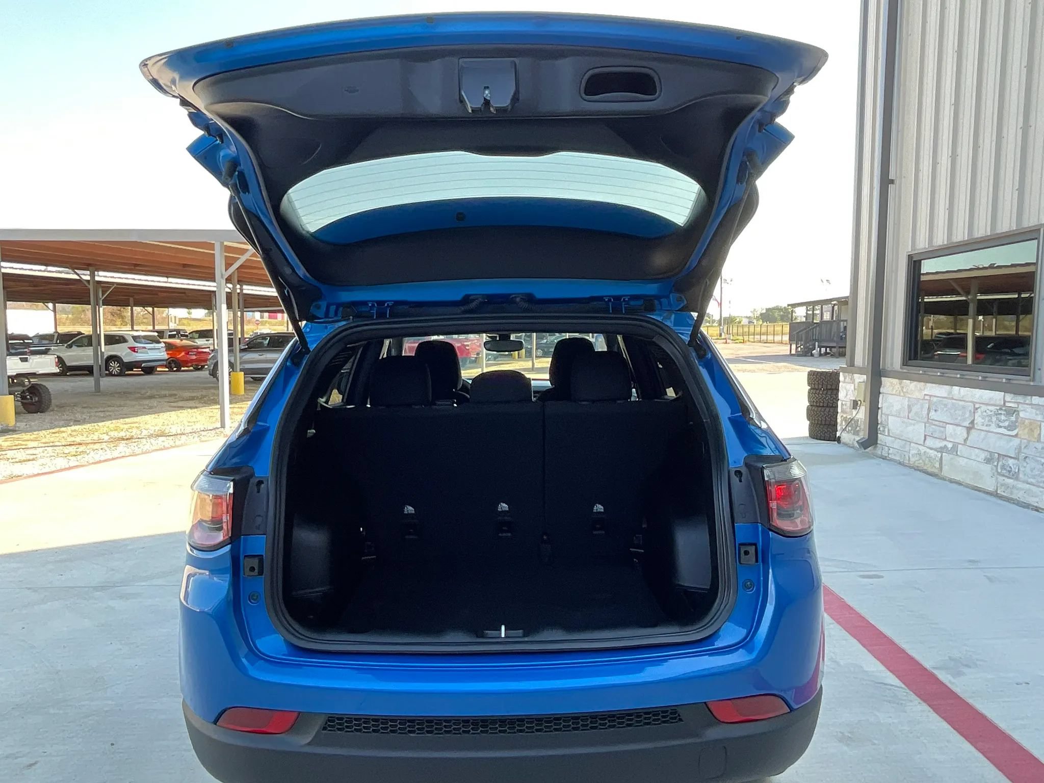 Used 2023 Jeep Compass Sport AWD/4WD image 13