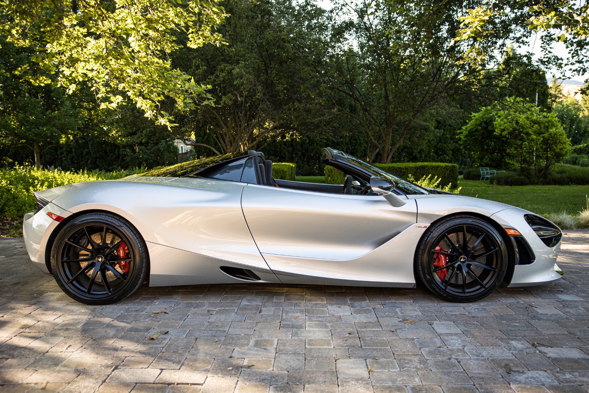 Used 2021 McLaren 720S Performance RWD image 11
