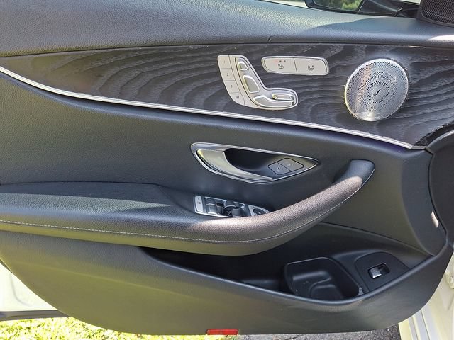 Used 2019 Mercedes-Benz E 300 4MATIC image 12