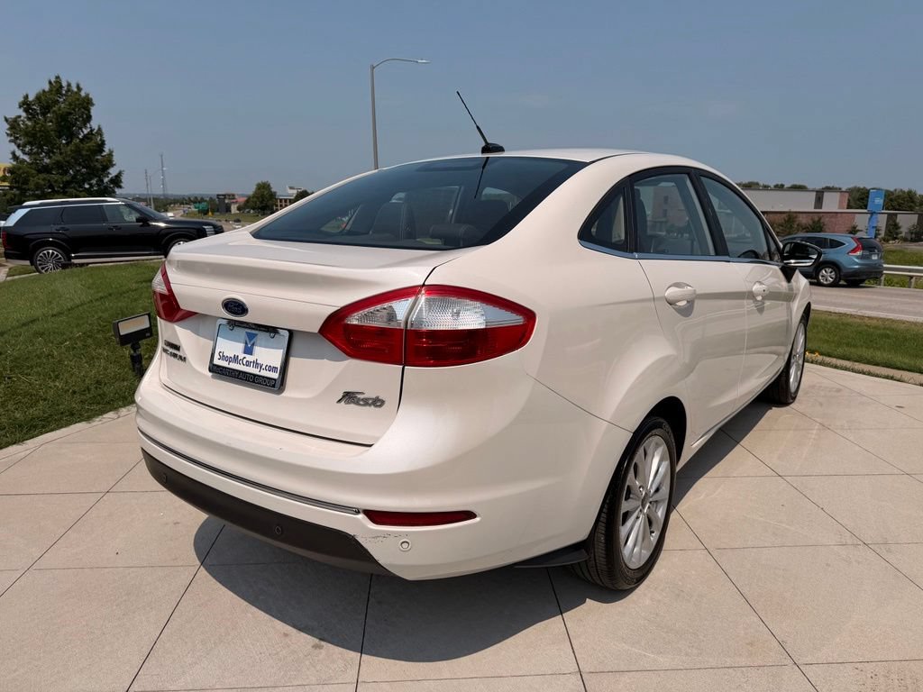 Used 2017 Ford Fiesta Titanium FWD image 9