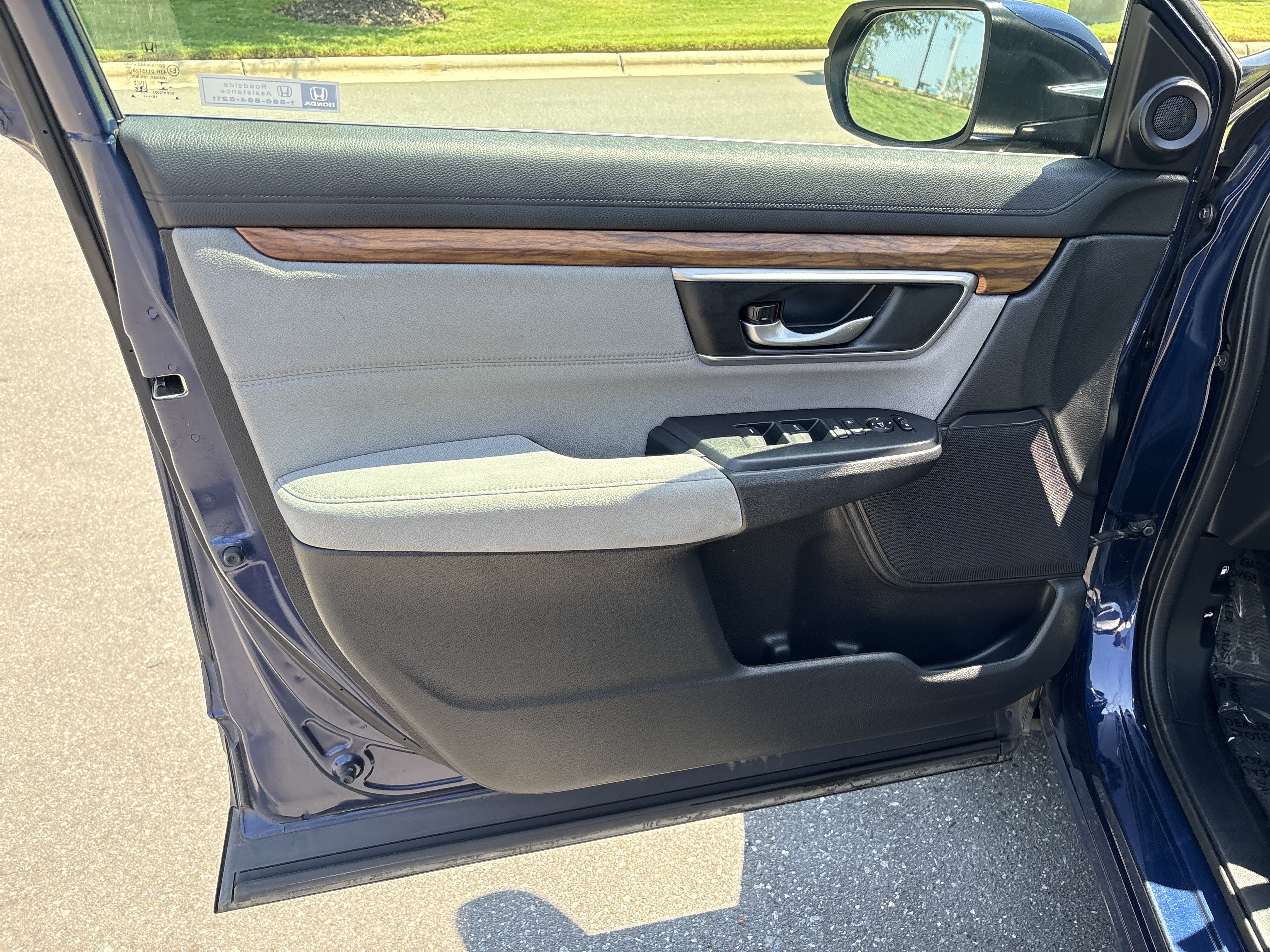 Used 2018 Honda CR-V EX image 14