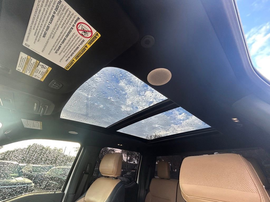 Used 2023 Ford F250 Lariat w/ Lariat Ultimate Package image 9