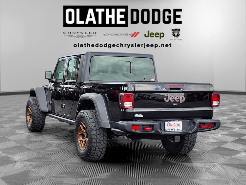 Used 2021 Jeep Gladiator Rubicon w/ Cold Weather Group AWD/4WD image 3