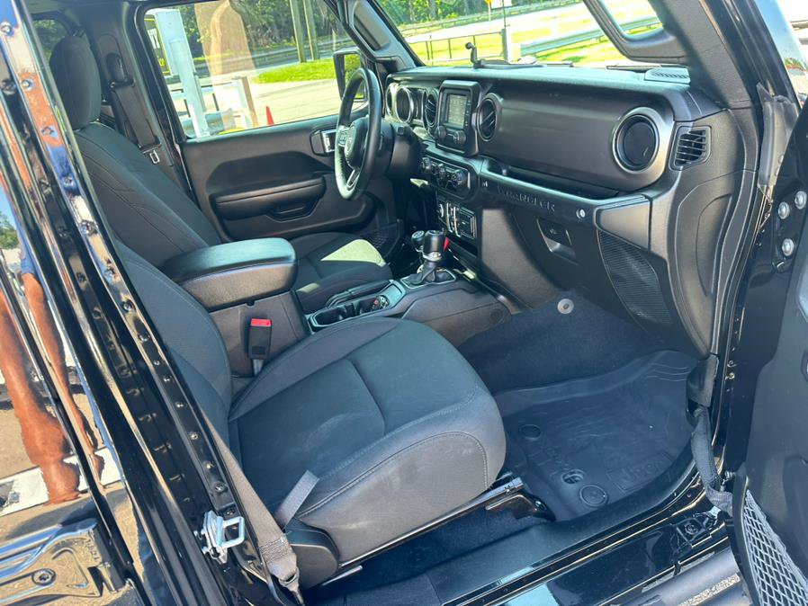 Used 2018 Jeep Wrangler Unlimited Sport S image 12
