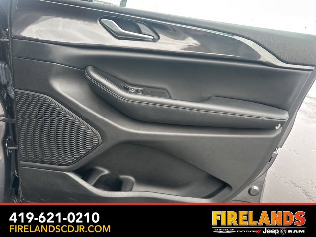 Used 2023 Jeep Grand Cherokee L Laredo w/ Luxury Tech Group I image 19