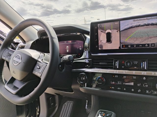 New 2026 Nissan Pathfinder SL AWD/4WD image 18