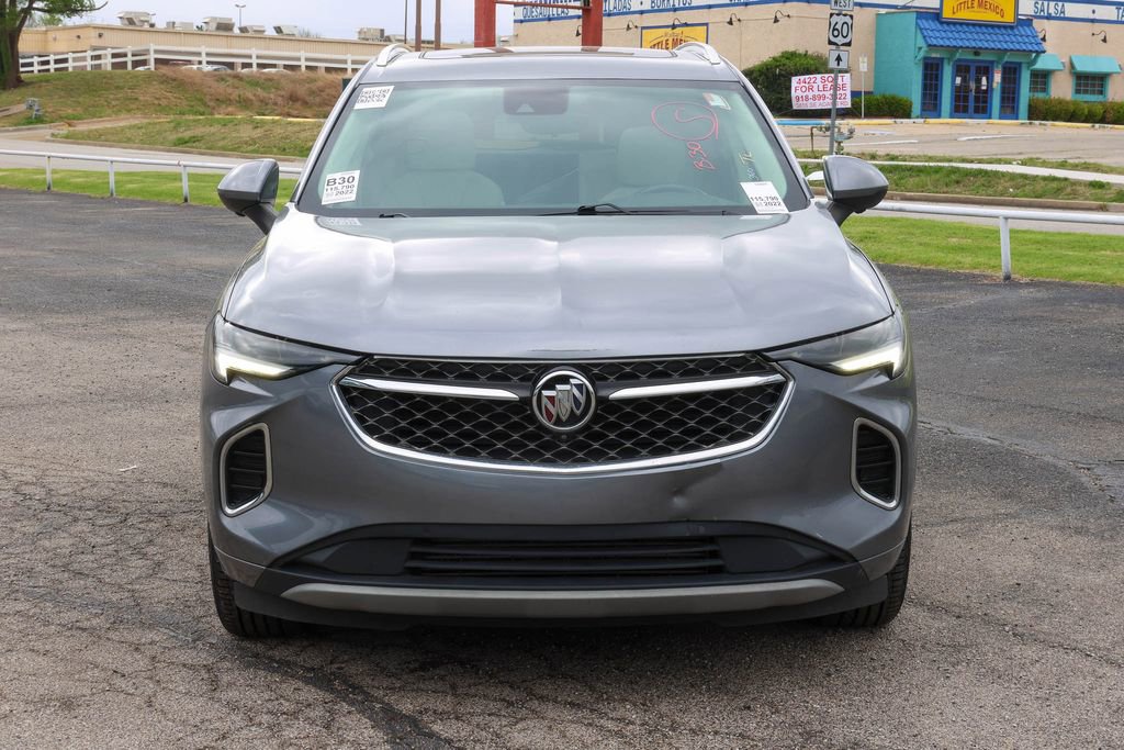 Used 2022 Buick Envision Avenir w/ Technology Package II image 2