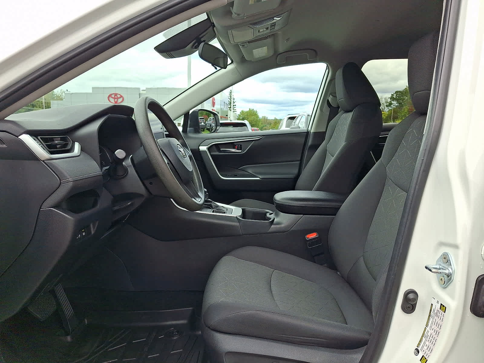 Certified 2024 Toyota RAV4 XLE AWD/4WD image 15