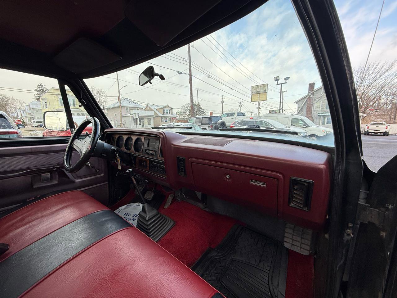 Used 1989 Dodge D/W Truck 100 RWD image 23