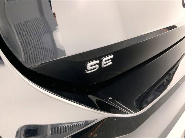 New 2026 Volkswagen Tiguan SE image 13