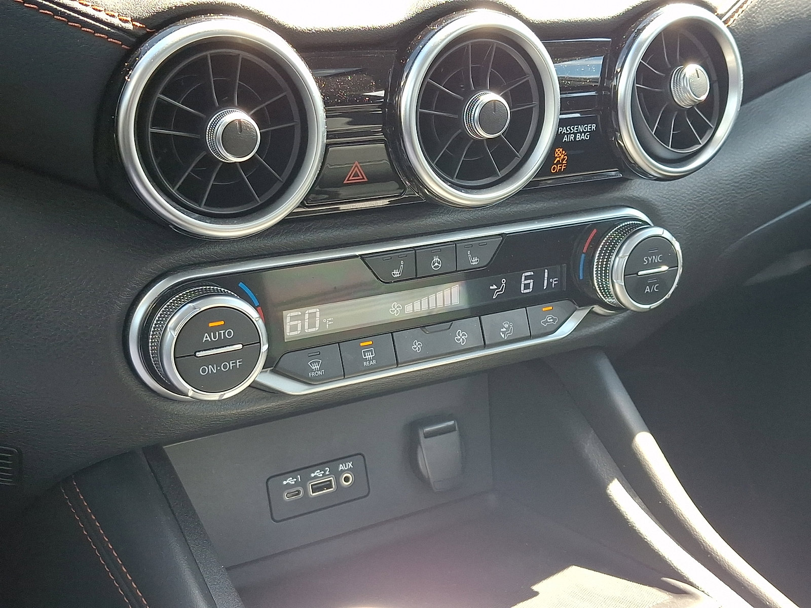 Used 2023 Nissan Sentra SR w/ SR Premium Package FWD image 16