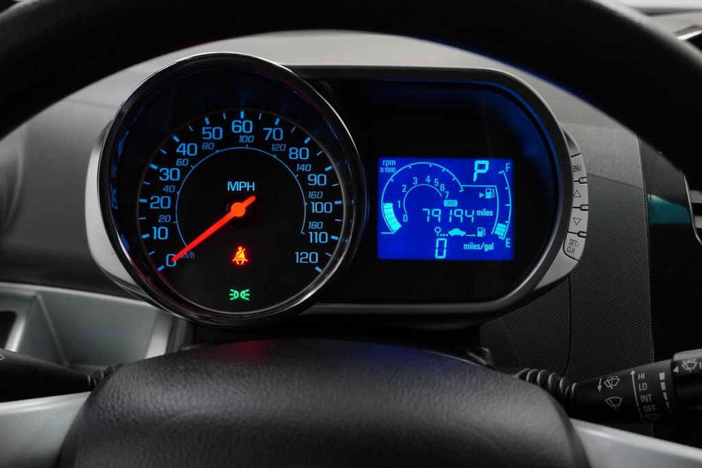 Used 2015 Chevrolet Spark LT FWD image 27