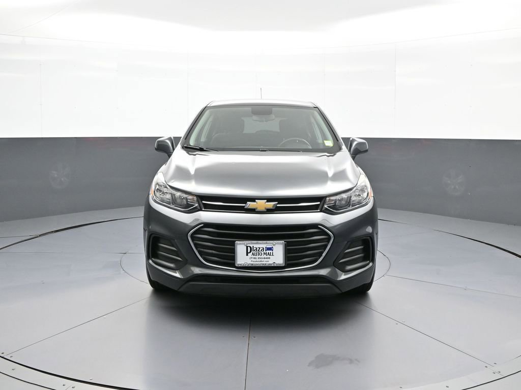 Used 2019 Chevrolet Trax LS image 2