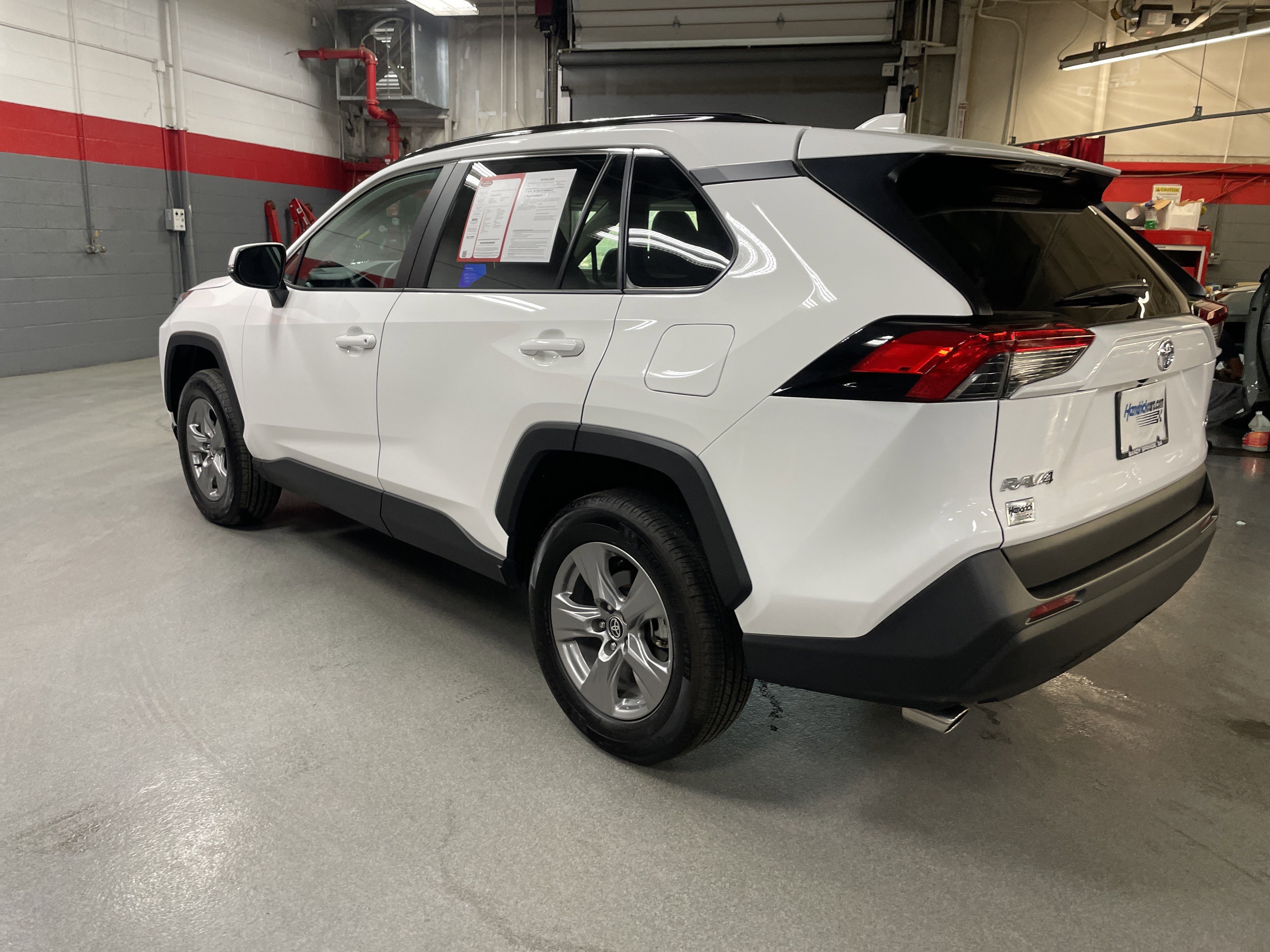 Used 2025 Toyota RAV4 XLE w/ Convenience Package image 8