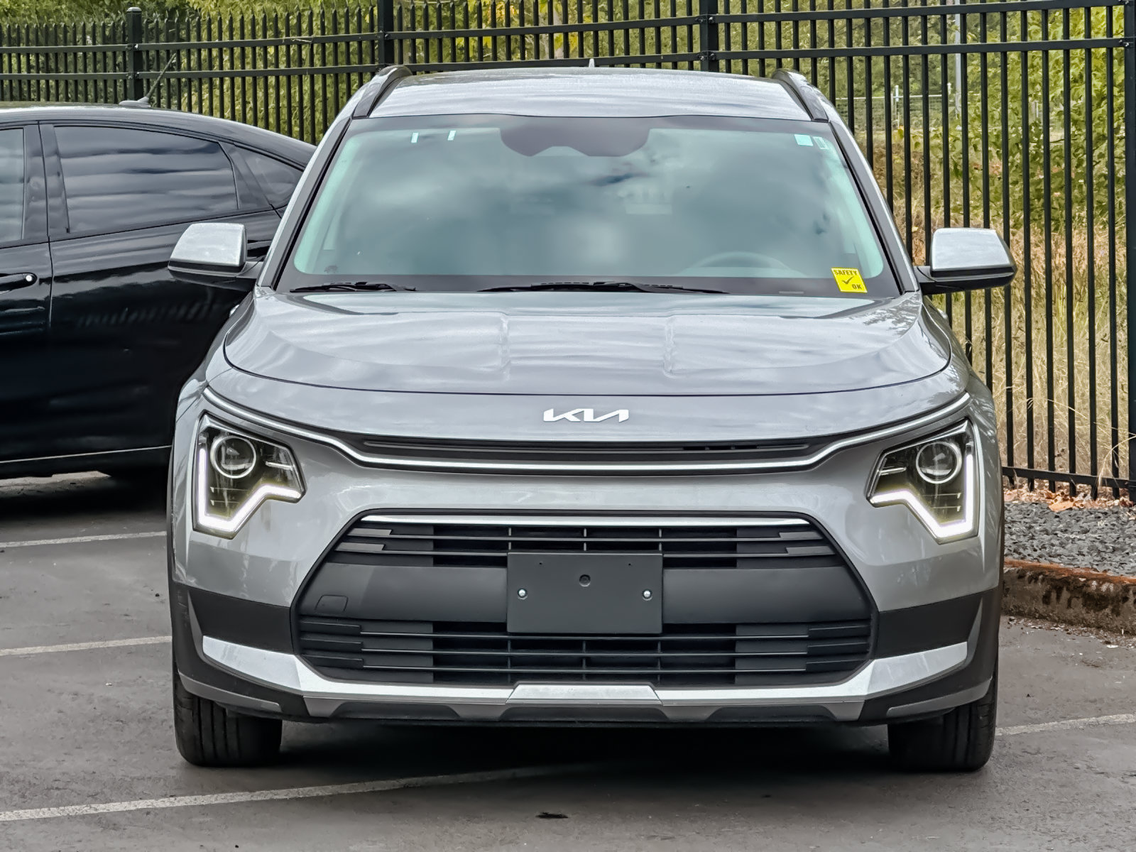 Used 2025 Kia Niro LX FWD image 8