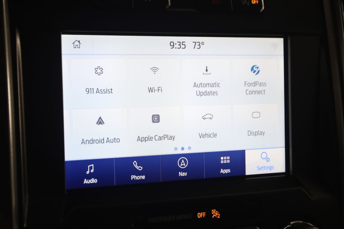 Used 2019 Ford F150 XLT w/ Equipment Group 302A Luxury AWD/4WD image 12