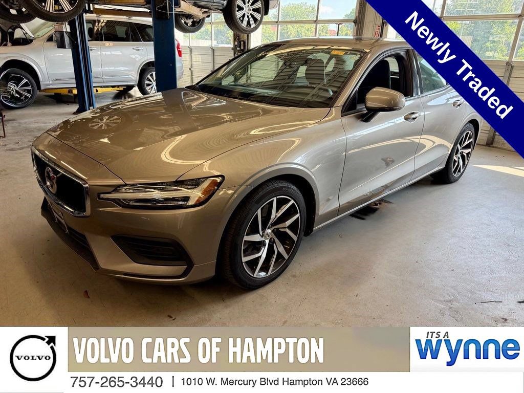 Used 2019 Volvo S60 T6 Momentum w/ Multimedia Package AWD/4WD image 1