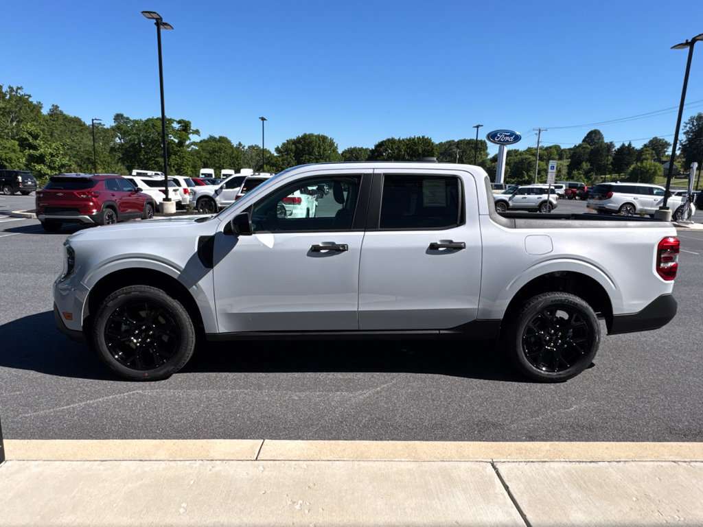 New 2026 Ford Maverick XLT w/ Equipment Group 301A AWD/4WD image 3