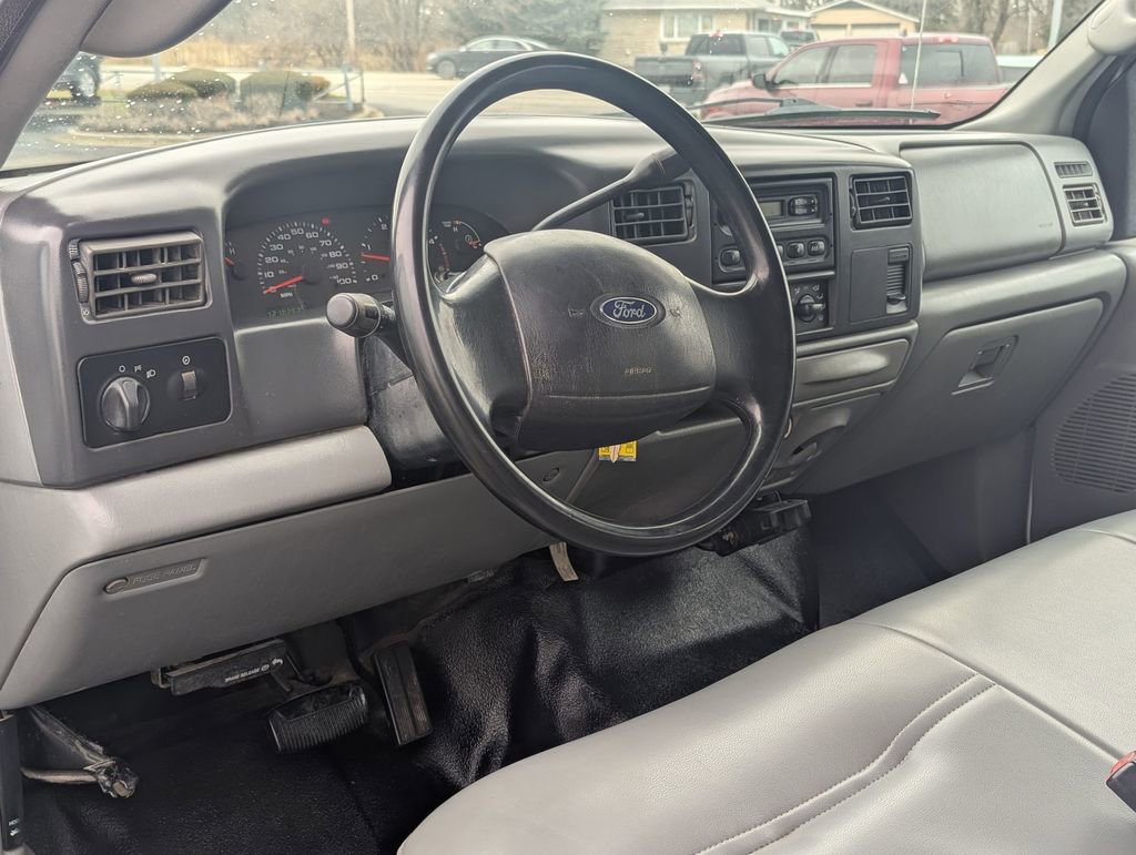 Used 2004 Ford F450 XL RWD image 9