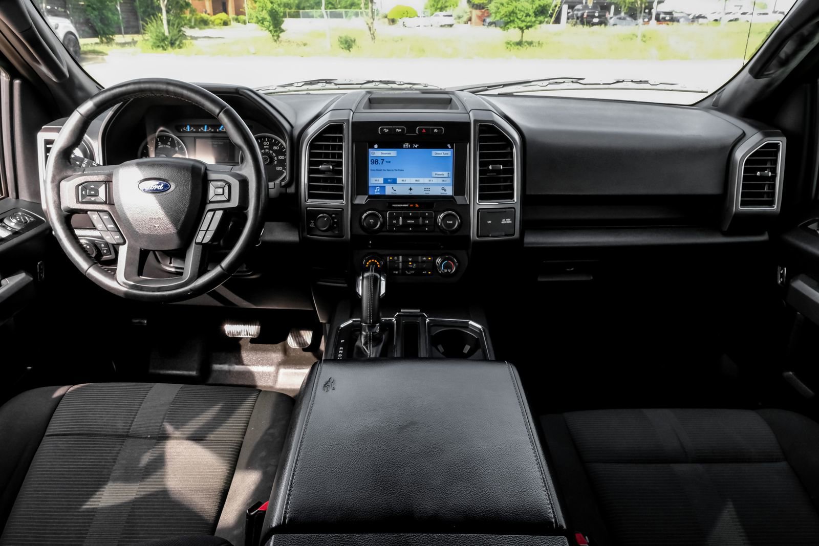 Used 2017 Ford F150 XLT w/ Equipment Group 302A Luxury AWD/4WD image 13