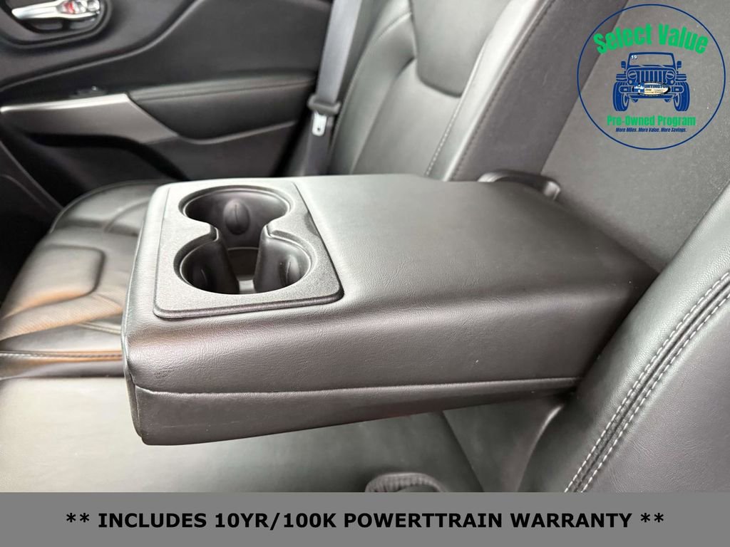 Used 2021 Jeep Cherokee Latitude Lux w/ Comfort/Convenience Group image 10