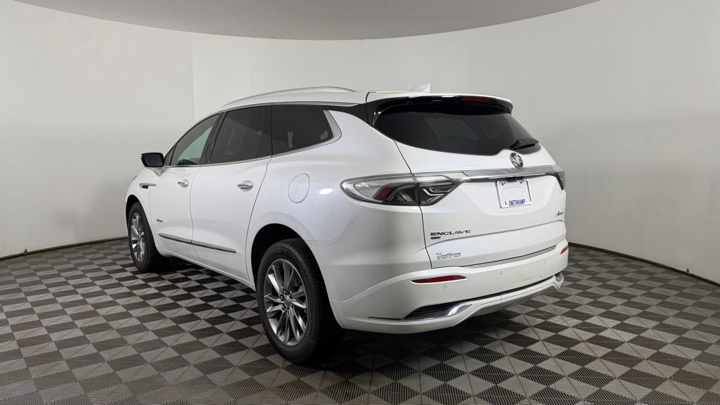 Used 2023 Buick Enclave Avenir w/ Avenir Technology Package AWD/4WD image 6