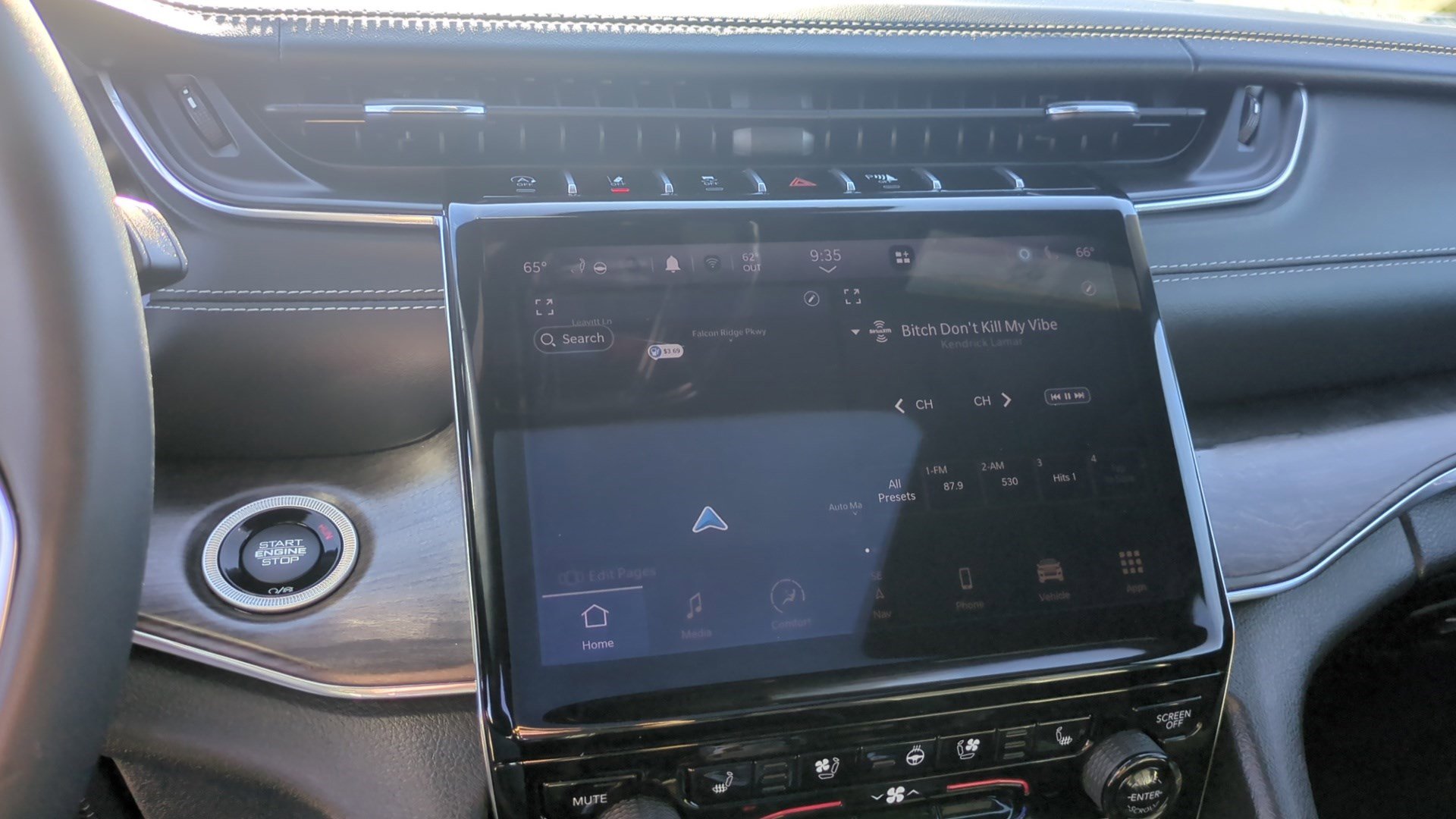 Used 2023 Jeep Grand Cherokee L Overland image 24