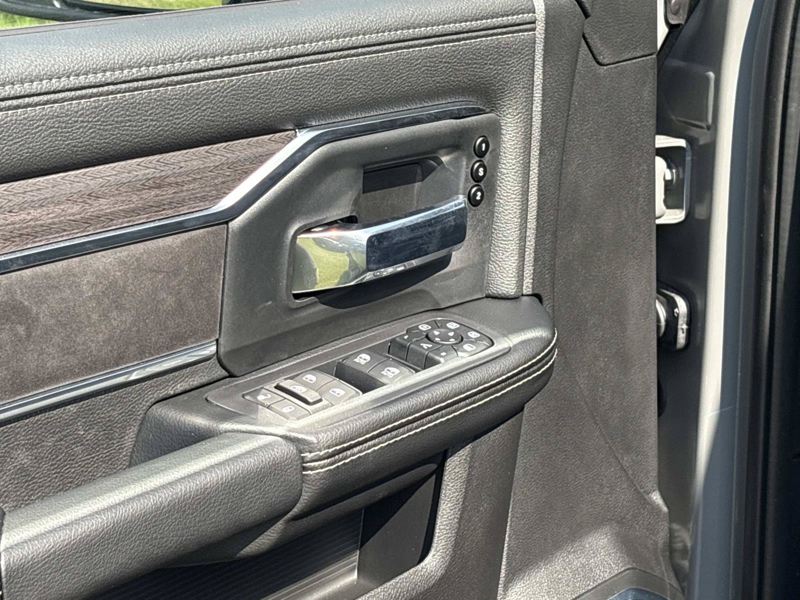 New 2026 RAM 2500 Laramie w/ Night Edition AWD/4WD image 18