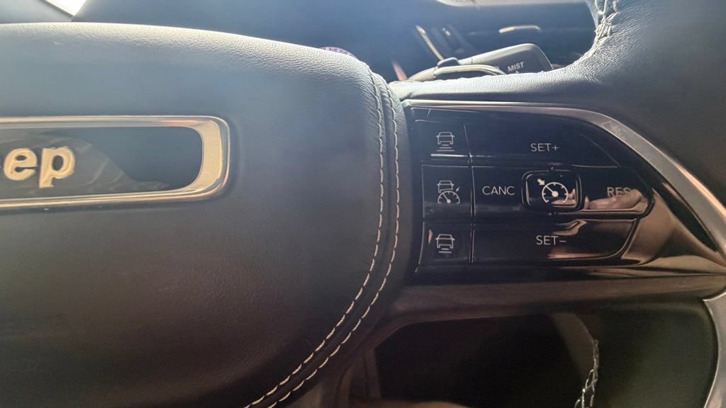 Certified 2022 Jeep Grand Cherokee L Overland w/ Luxury Tech Group IV AWD/4WD image 27